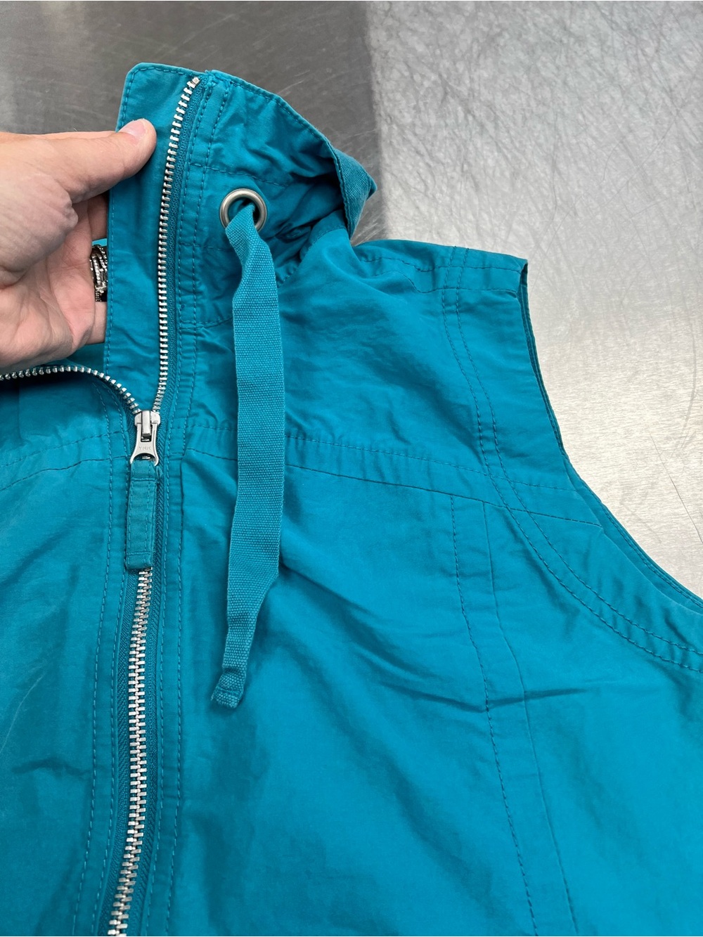 Columbia Women's Sleeveless Zip Vest - Bright Turquoise Large - Picture 6 of 12